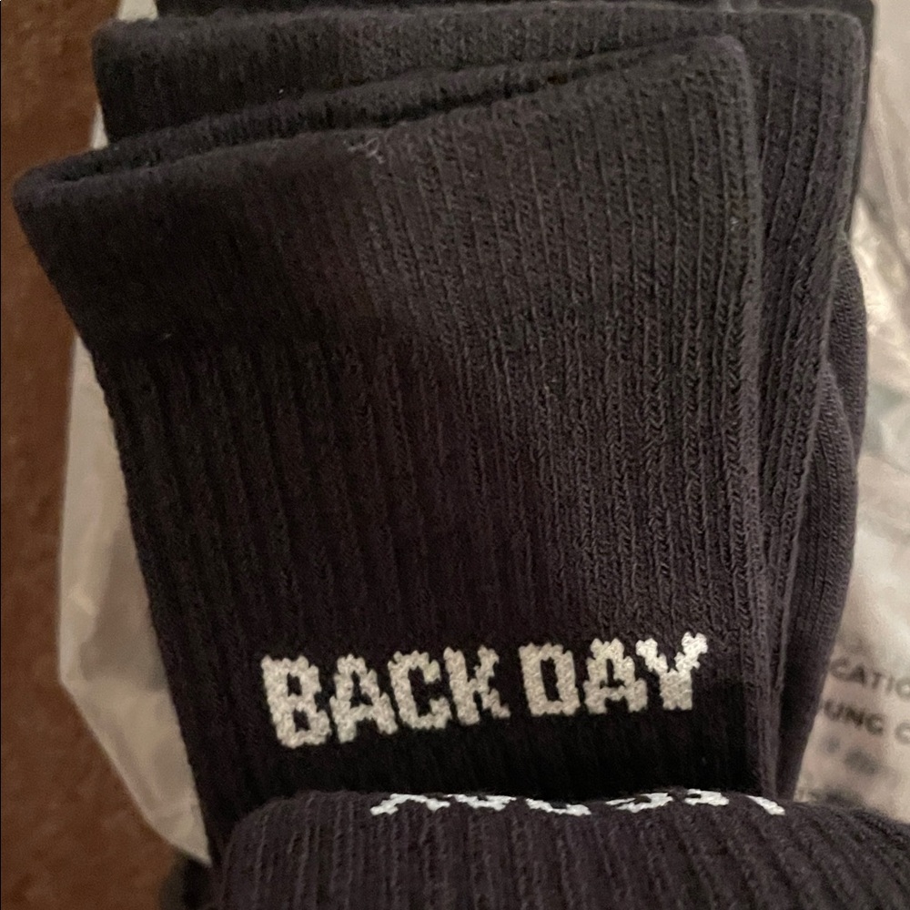 “Gymshark” 6-Pack Black Athletic Socks! - Picture 8 of 9